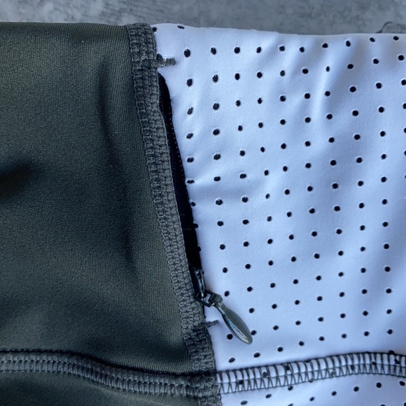 Athleta Leggings Sz S. EUC - Picture 2 of 7